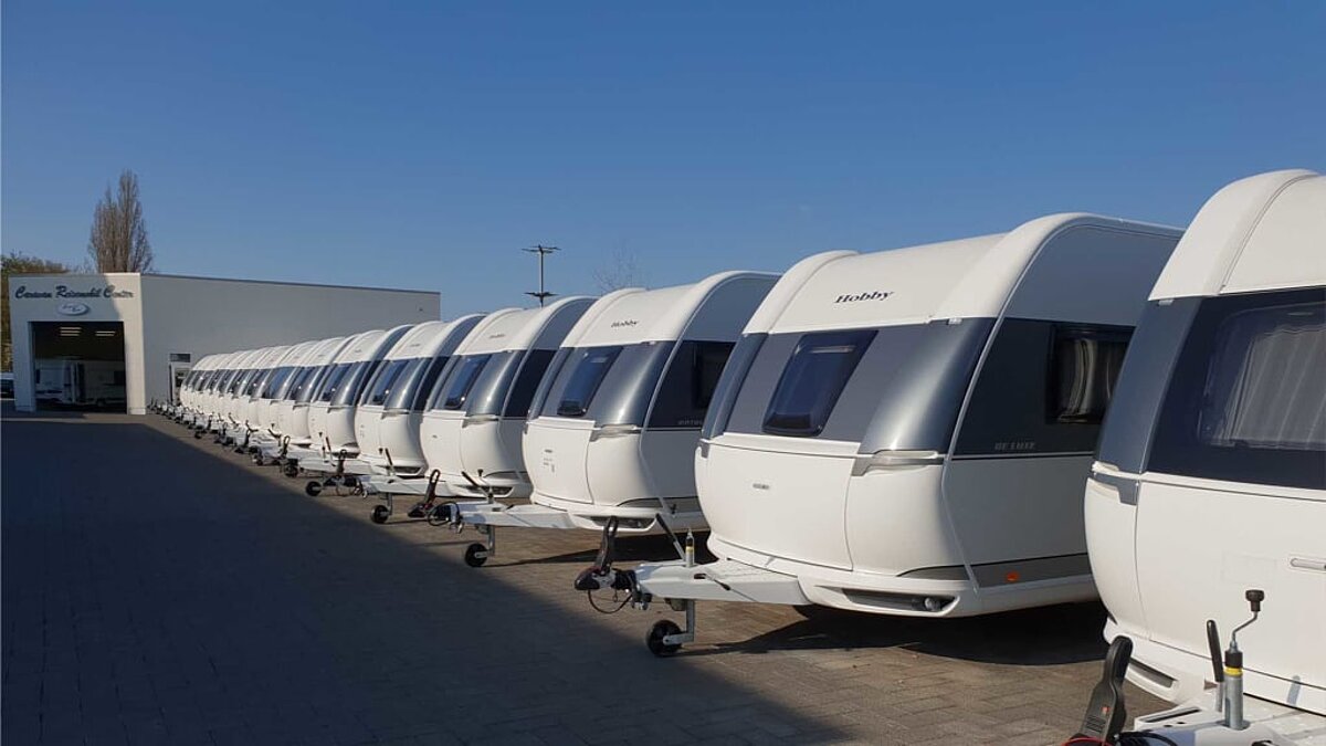 Caravans Hobby in Reihe