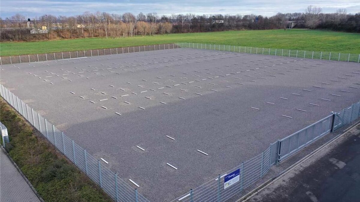 Leeres Baufeld aus dem Jahre 2010